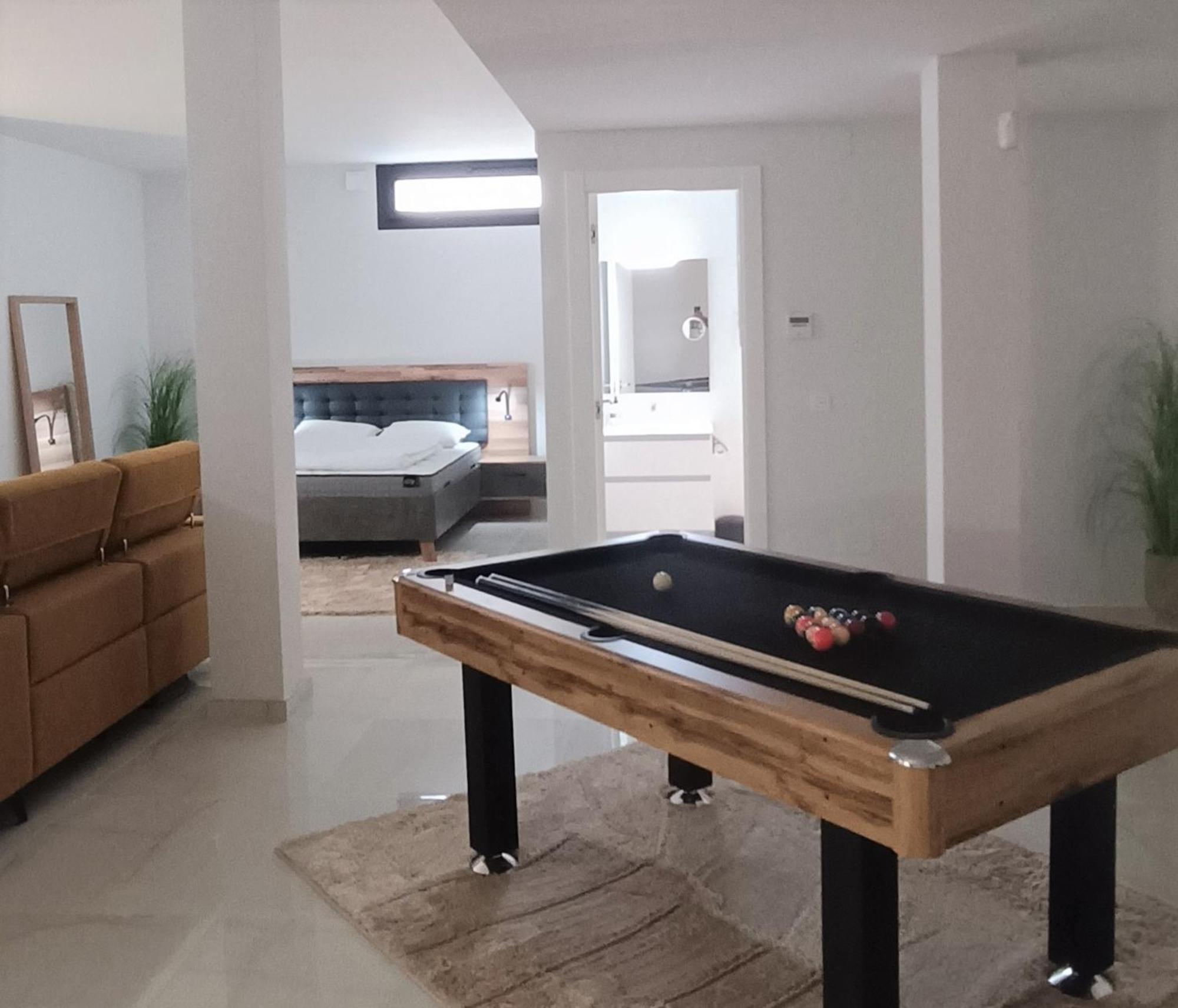 Villa Pmt12 -luxurious With Private Pool Torrevieja